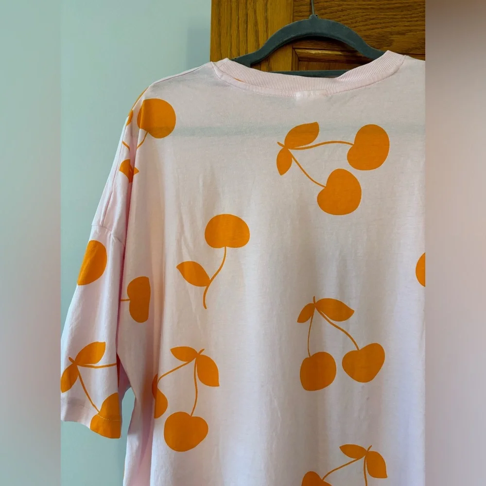 Women’s T-Shirt Dress - Picture 4 of 5